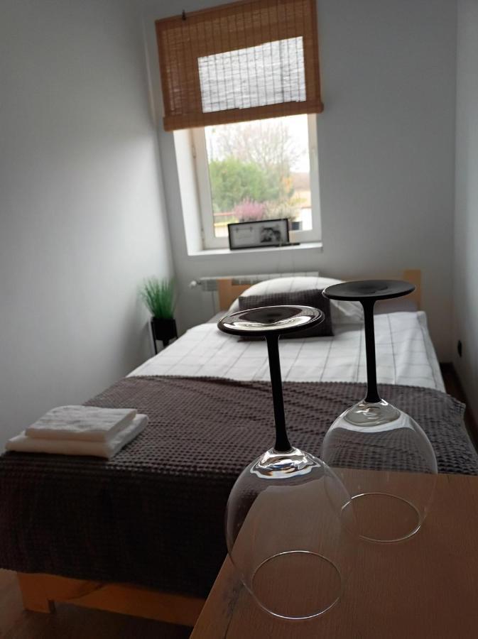 Apartament Numer 1, Dwie Sypialnie Dwa Lozka أوريز المظهر الخارجي الصورة